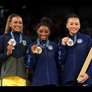 Rebeca Andrade, Simone Biles e Sunisa Lee formaram o pódio individual geral da Ginástica Artística nas Olimpíadas de Paris 2024. Foto: Getty Images, Jamie Squire / Purepeople