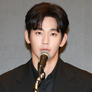 Após rumores de festa com 10 prostitutas no dia da morte de Kim Sae-ron, agência de Kim Soo-hyun anuncia medida drástica. Foto: Getty Images / Purepeople