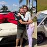 Eduardo Costs presenteou a filha com um carro luxuoso Foto: Reprodução/Instagram / Márcia Piovesan