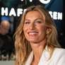 Aos 45 anos, Gisele Bündchen mudou dieta após aprender lição com o namorado Joaquim Valente: 'Sacia vontade de comer doces'. Foto: Getty Images / Purepeople