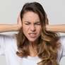 Descubra quais são os 3 signos que se irritam facilmente e entenda por que Áries, Leão e Escorpião têm tão pouca paciência. Foto: Shutterstock. / João Bidu