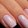 As nove cores de esmalte que mais rejuvenescem quando se passa dos 40. Foto: Reprodução/Instagram, @samantharudge.beauty / Purepeople