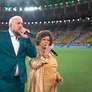 Belo e Alcione cantam o hino nacional brasileiro durante jogo do Brasil no Maracanã. Foto: Reprodução de 'Brasil x Panamá' (2026)/TV Globo / Estadão