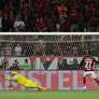Muslera defendeu o pênalti de Bruno Henrique Foto: Wagner Meier / Getty Images