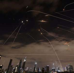 Troca de ataques continua entre Irã e Israel pelo 5º dia; diplomacia se mobiliza