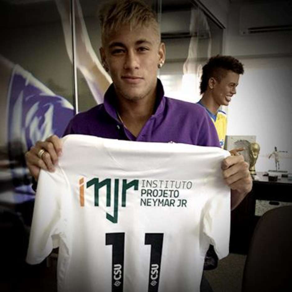 pardon Counterpart preamble Santos terá logo do Instituto Neymar na camisa diante do Ituano