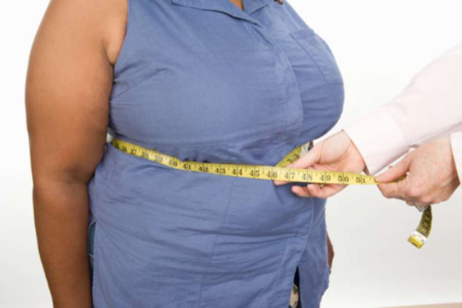 É verdade que as mulheres têm mais dificuldade de perder peso do