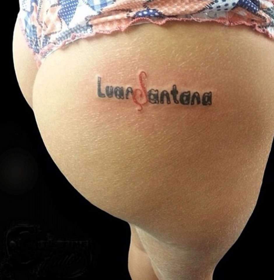 Fã tatua nome do cantor Luan Santana no bumbum; veja