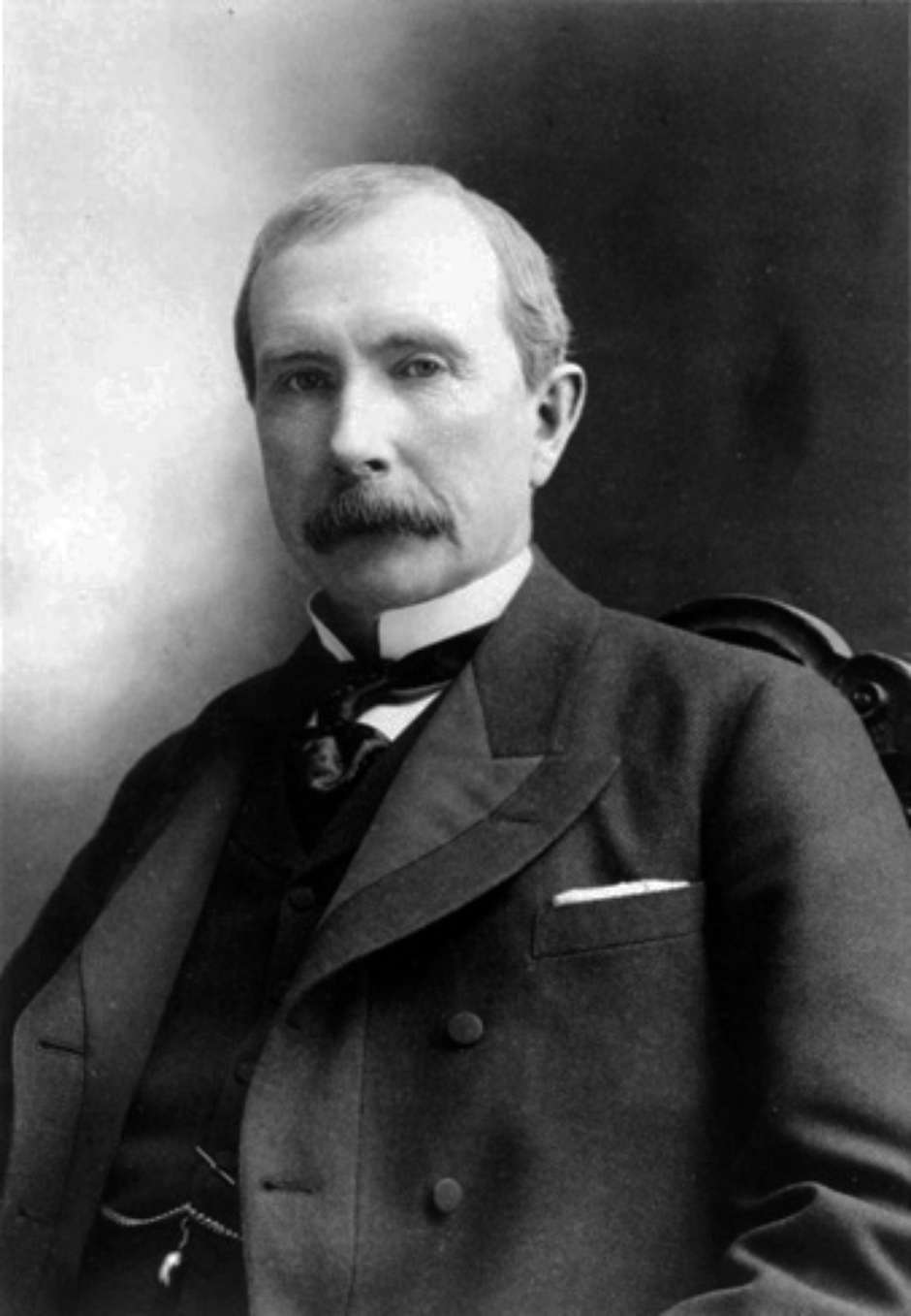 John D Rockefeller e Samuel Andrews, um fabricante de velas, viram o futuro  no refinamento de petróleo a partir de poços