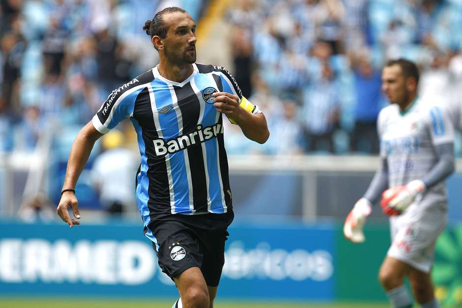 Barcos será vendido à China; Grêmio e Palmeiras lucrarã