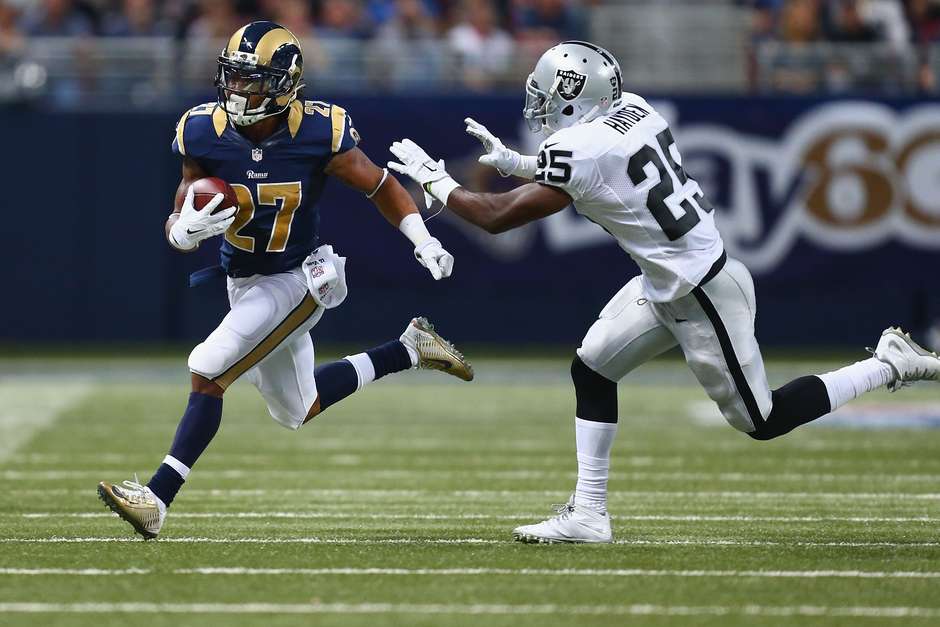 Preços baixos em Futebol Americano Los Angeles Rams Fotos Esportivas  antigas