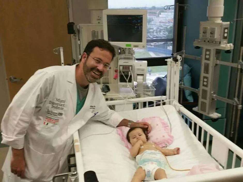 EUA: bebê brasileira com síndrome rara consegue transplante