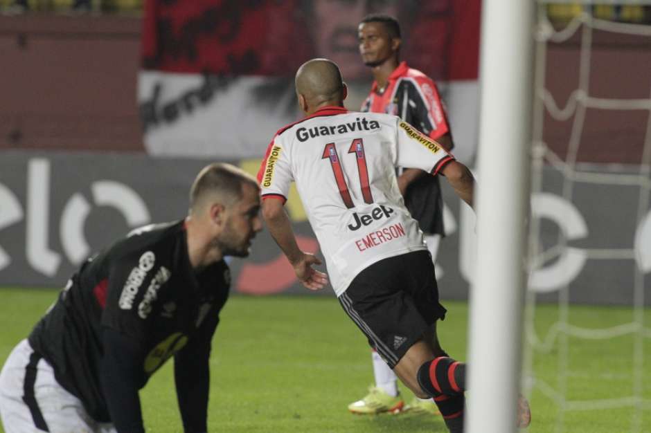 Sheik celebra: lugar do Fla não é na zona do rebaixamento