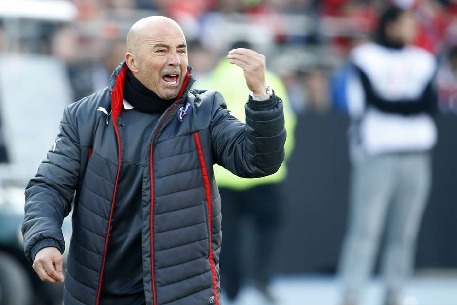 Irritado com federação, Sampaoli pode deixar seleção chilena