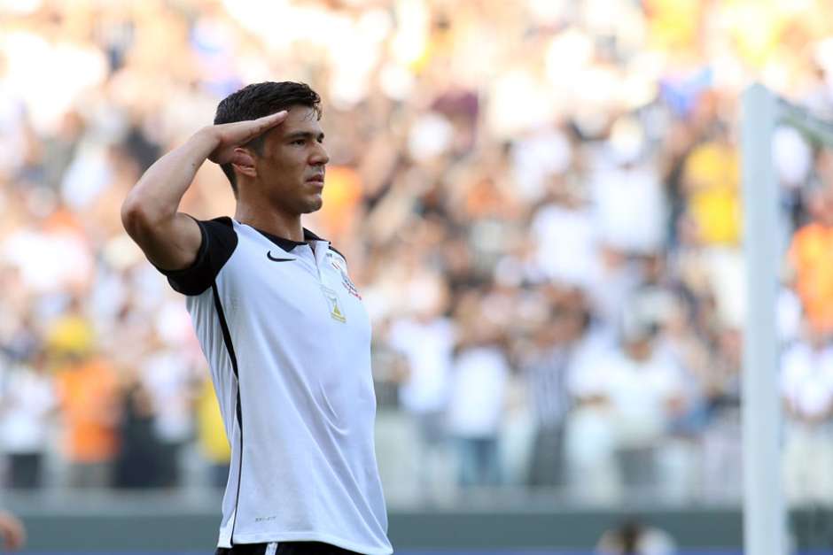 Em alta, Balbuena e Romero acirram disputa por vaga no Corinthians