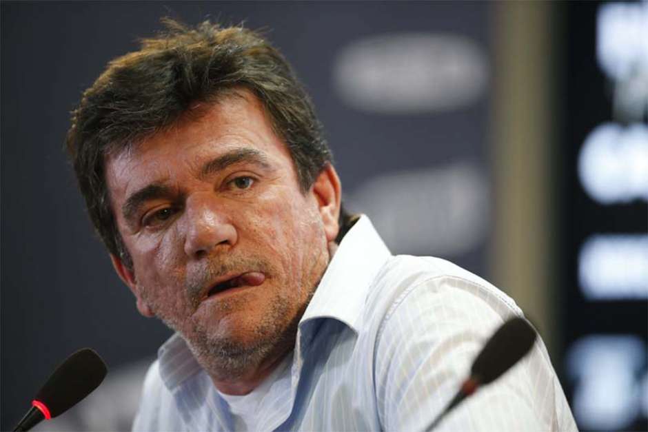 Andrés afirma desconhecer esquema de propina nas obras da Arena