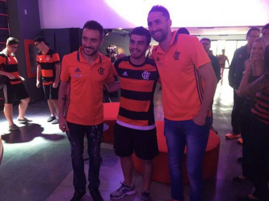 Sábado terá samba, basquete e Brasileirão na Casa Flamengo
