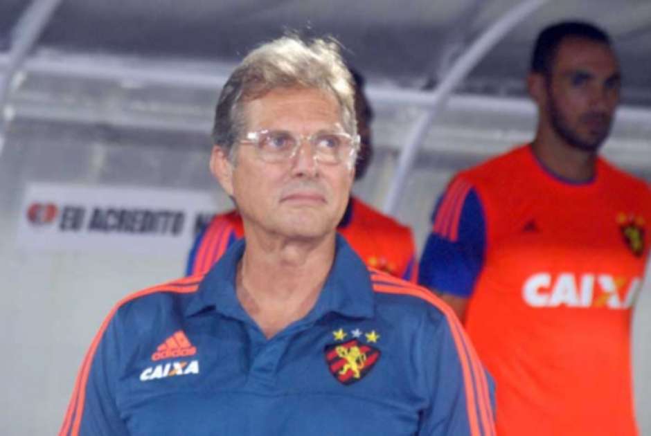 Campeão mundial em 2000, Oswaldo de Oliveira é novo técnico do