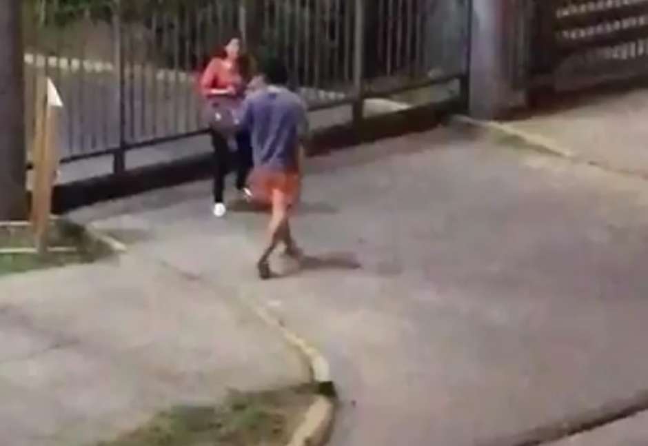 Impacto por video de joven golpeando a su novia en plena calle - Imagen 2