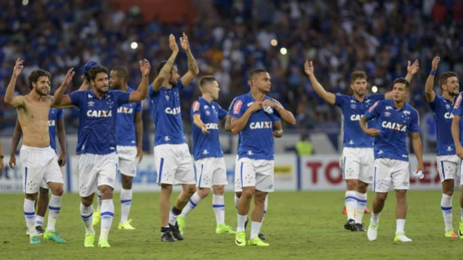 Cruzeiro é denunciado por comportamento de gandula no clássico e pode pagar multa
