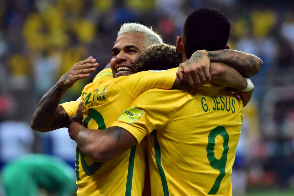 Brasil vence o seu último jogo oficial e tira o Chile da Copa do Mundo -  Gazeta Esportiva