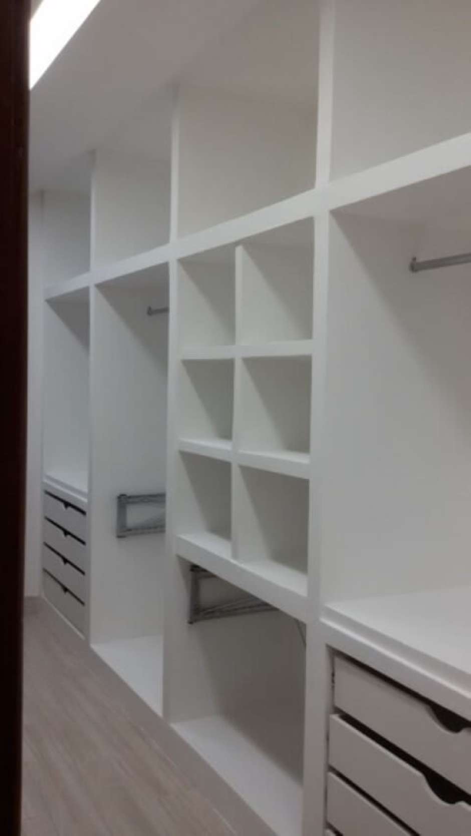 Guarda Roupa De Gesso Vantagens Desvantagens E Dicas 39 Imagens