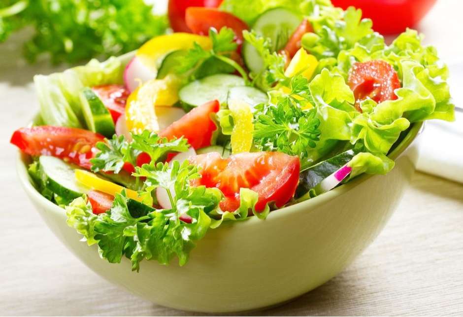 Como fazer a salada perfeita: dicas imperdíveis
