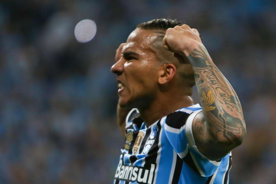 Grêmio deve ter apoio de mil torcedores contra o Cerro Porteño em