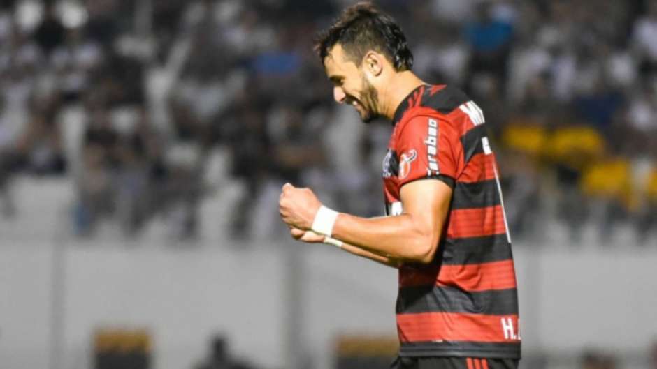 Dourado elogia Barbieri e celebra chance de jogar com Maraca lotado