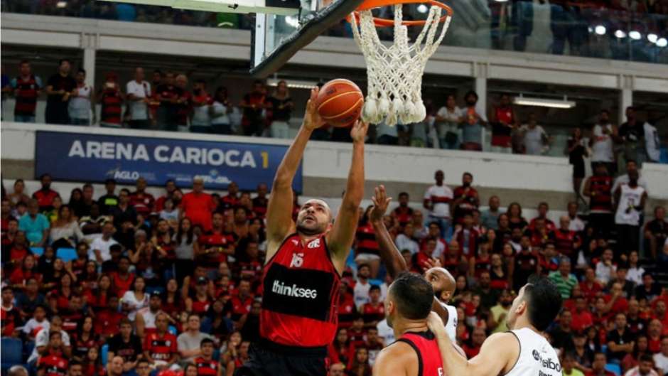 Flamengo fará jogo para buscar empatar serie com o Mogi e seguir vivo na NBB