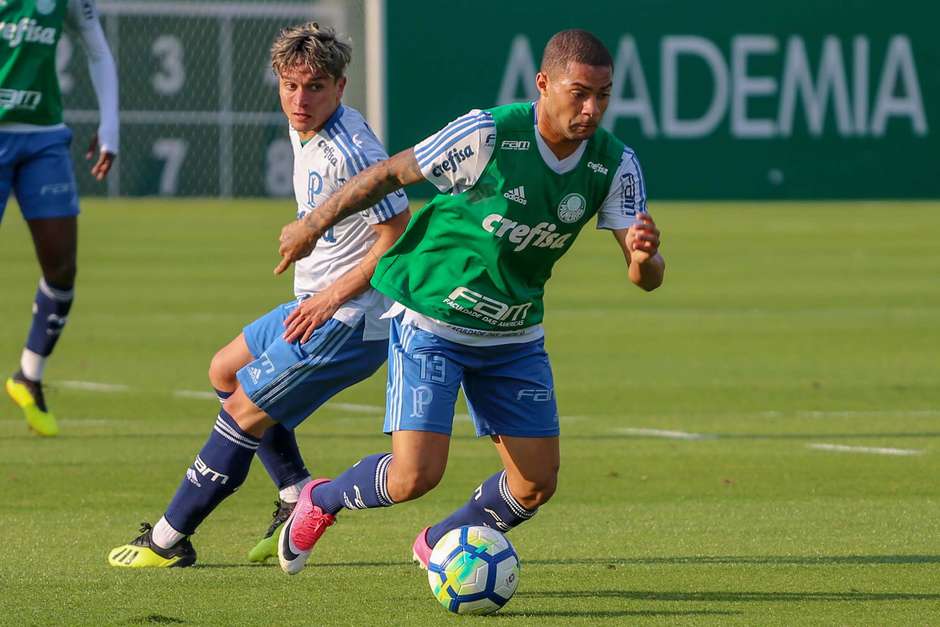 [ENQUETE] Torcedor, você subiria o jovem Lucas Minele ao elenco profissional?