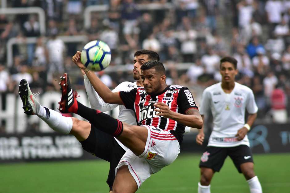 Corinthians e São Paulo empataram em 1 a 1 - Futebol em Foco