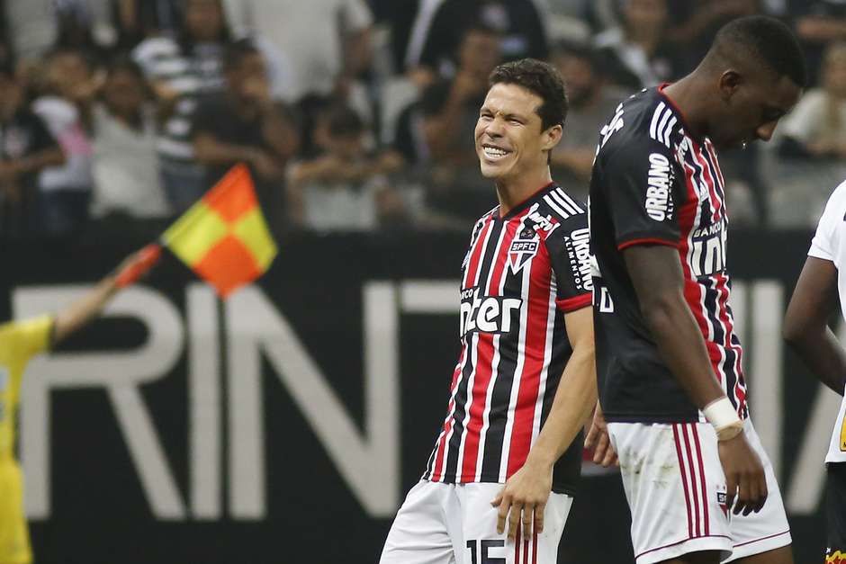 SAO PAULO - SP - 21/11/2016 - BRASILEIRO A 2016/CORINTHIANS X INTERNACIONAL  - Marlone do Corinthians comemora seu gol durante partida contra o  Internacional pelo Campeonato Brasileiro A 2016 na Arena Corinthians.