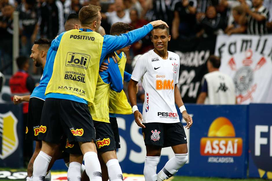 Cássio pega mais um pênalti, amplia recorde e salva o Corinthians pela  quarta vez no ano – Jornal