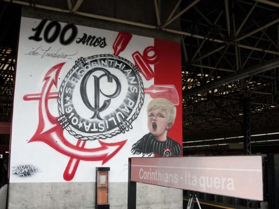 Faltam só 400 inscrições para o Corinthians entrar no Guiness Book com recorde de tatuagem