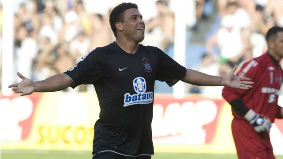 Timão parabeniza Ronaldo Fenômeno, ídolo nacional e do clube paulista