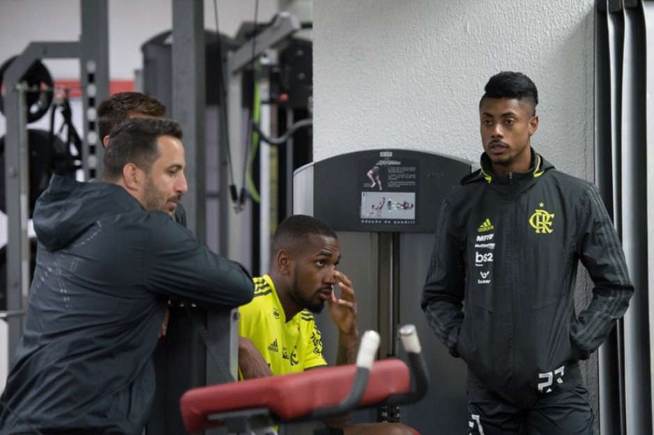 Flamengo treina no CT do Internacional antes de confronto contra a Chapecoense