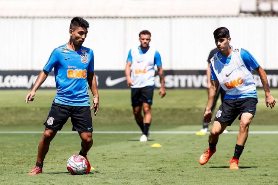 Dispensado pelo São Bento, Fabrício Oya volta para o Corinthians e será avaliado pela comissão técnica