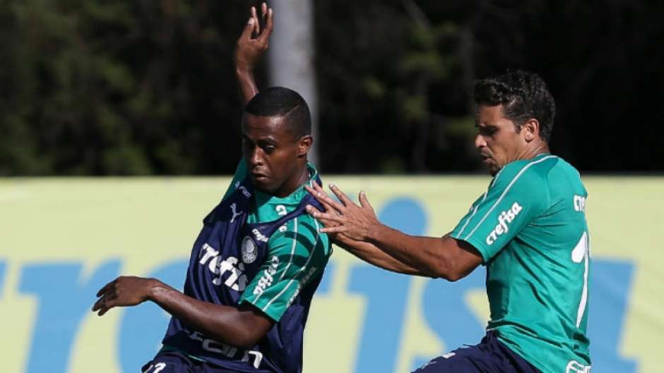 Jean é confirmado por Mano e treinador explica o motivo que fez ele optar por Carlos Eduardo