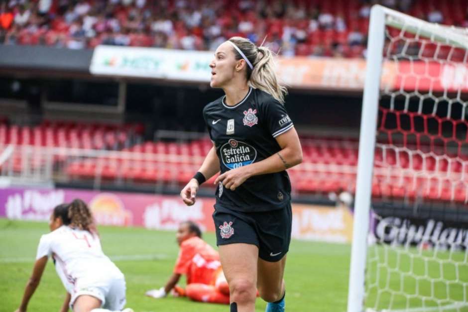 FEMININO: Corinthians vence o São Paulo e abre vantagem no primeiro duelo da final do Paulistão