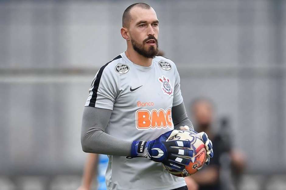 Retrospecto de Walter em clássicos não é positivo; confira