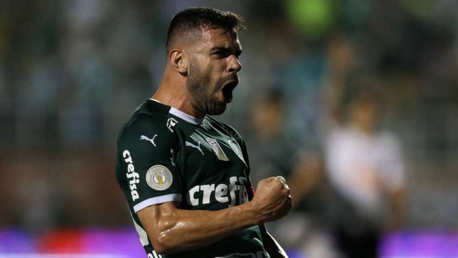 Com mais liberdade após a chegada de Mano, Bruno Henrique iguala artilharia do Brasileirão 2018