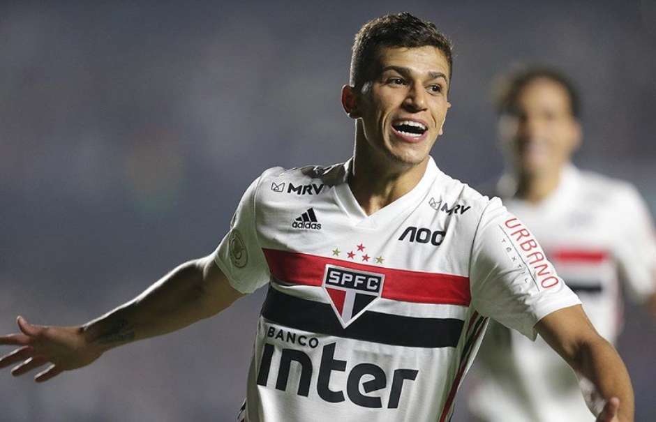 Após troca envolvendo Vitor Bueno e Raniel, São Paulo terá economia milionária 