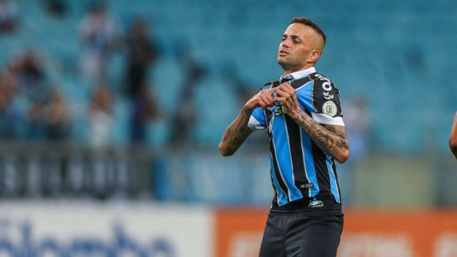 Em evento, presidente do Grêmio fala que clube não sairá de mãos abanando por Luan