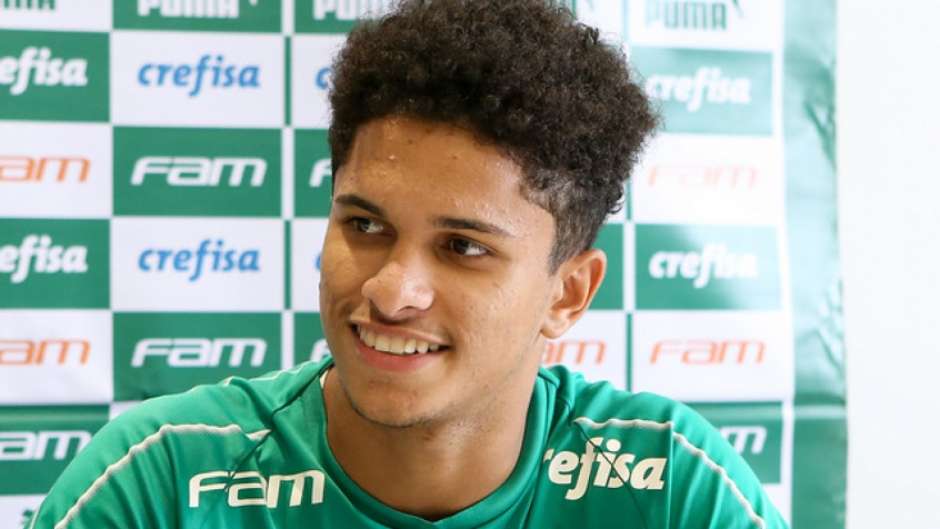 'Artilheiro das finais' busca gol e por um fim em música sobre o Palmeiras na Copinha