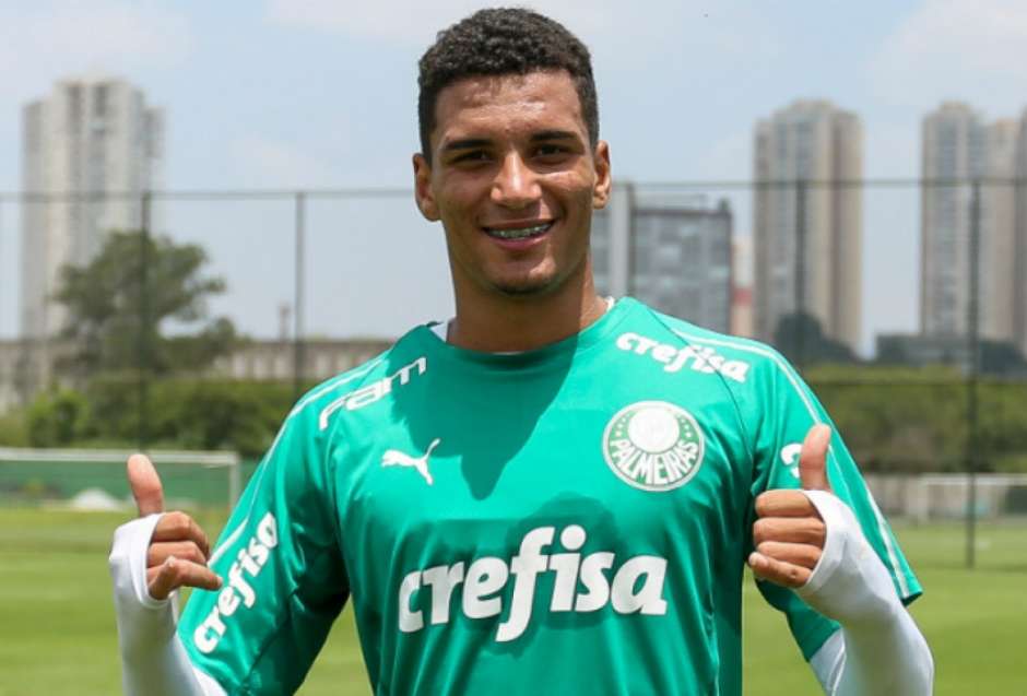 Henri, capitão da Seleção campeã mundial, analisa Copinha como 