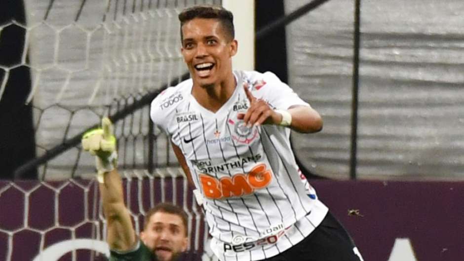 Ausência constante: Renato Augusto perde quase metade dos jogos do  Corinthians na temporada