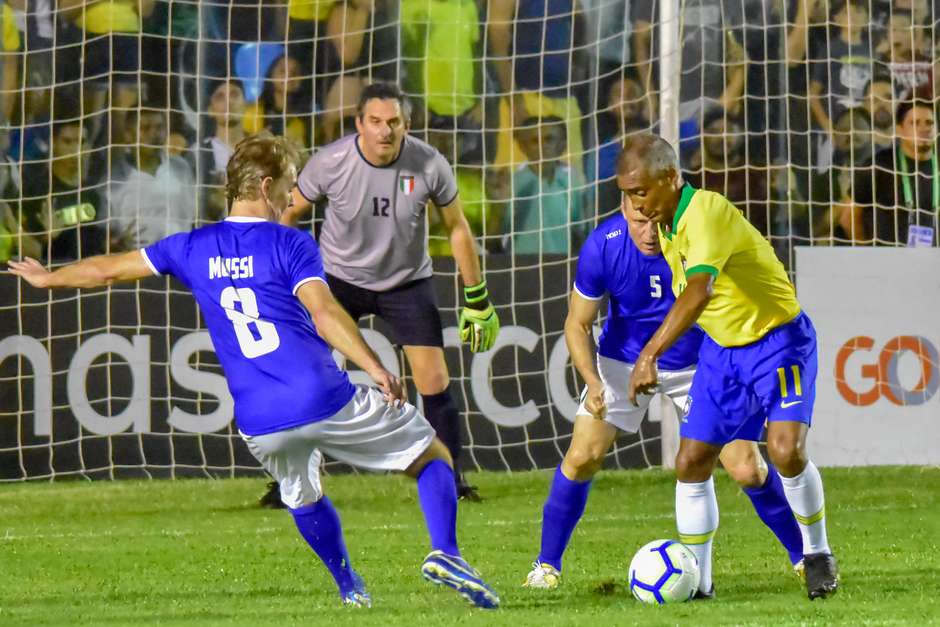 CBF anuncia jogo festivo entre as seleções de Brasil e Itália de 1994 