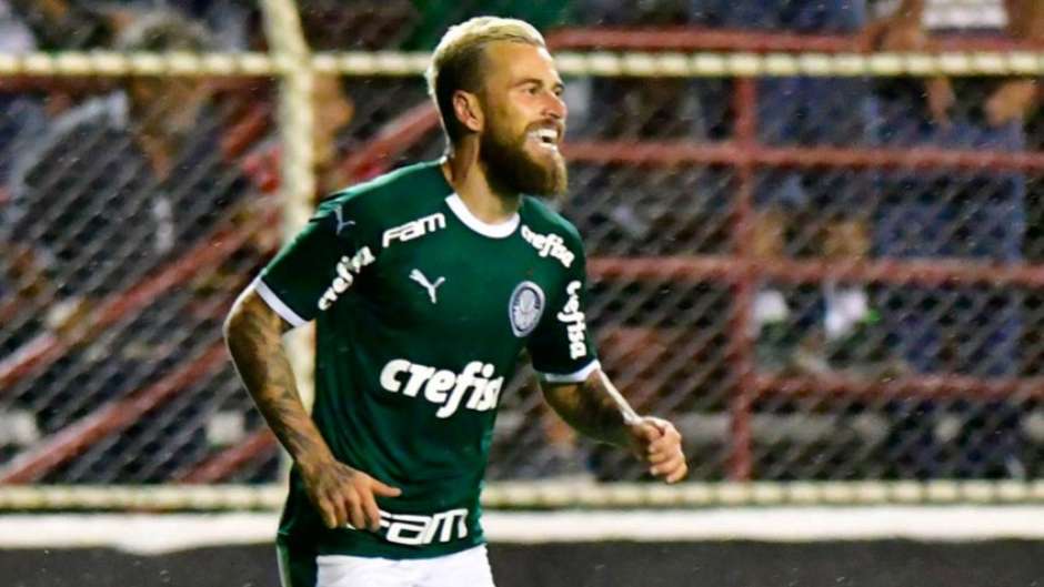 Dudu e Lucas Lima em sintonia e Gabriel Menino organizando: a estreia do Palmeiras no Paulistão