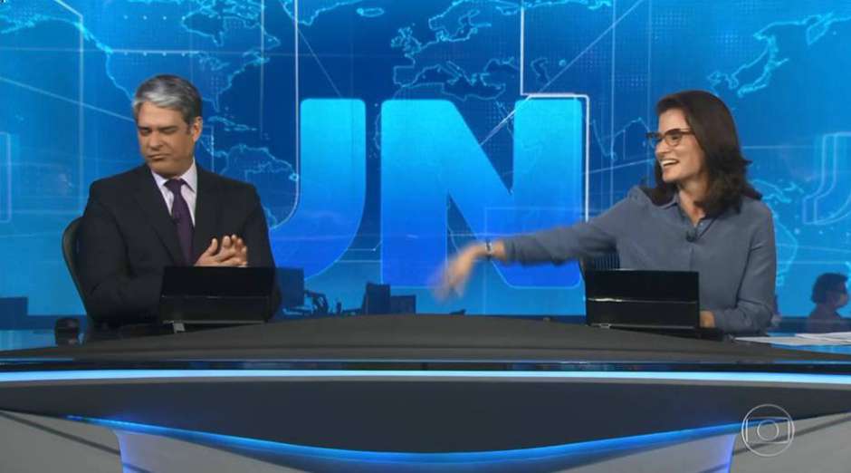 William Bonner Se Emociona E Renata Vasconcellos Encerra Jornal Nacional William Bonner Se Emociona E Renata Vasconcellos Encerra Jornal Nacional